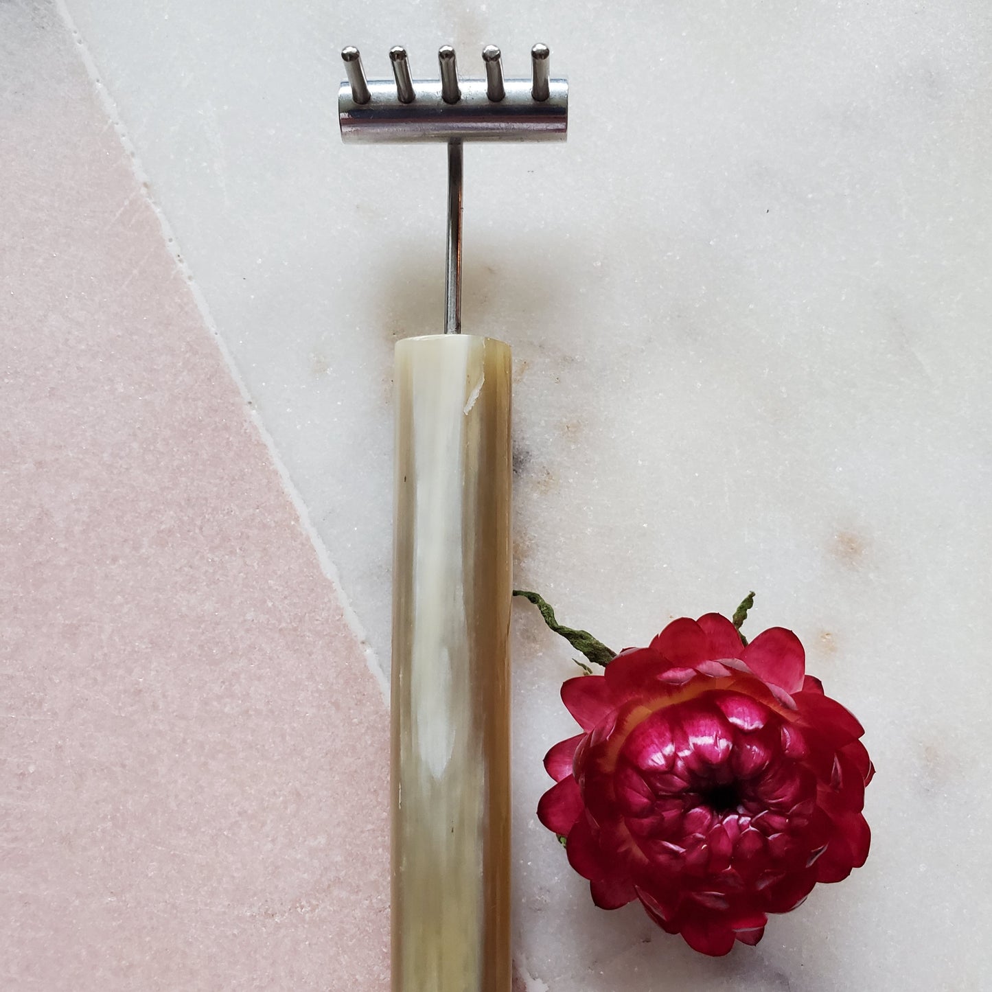 Small Rake with Toothed Brass Cylinder - Chan Beauté No. 219