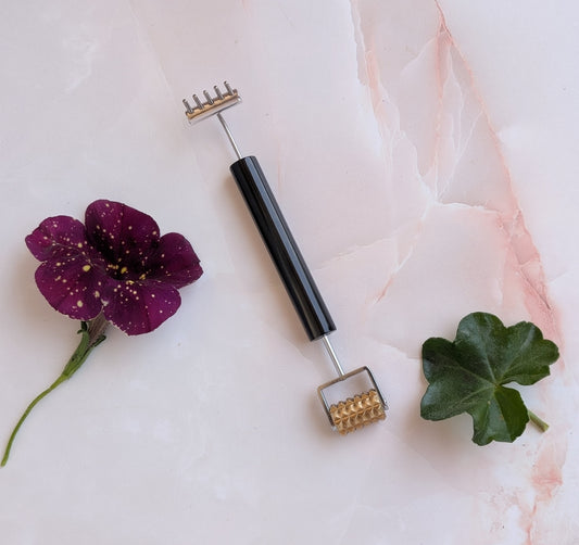Small Rake with Toothed Brass Cylinder - Chan Beauté No. 219